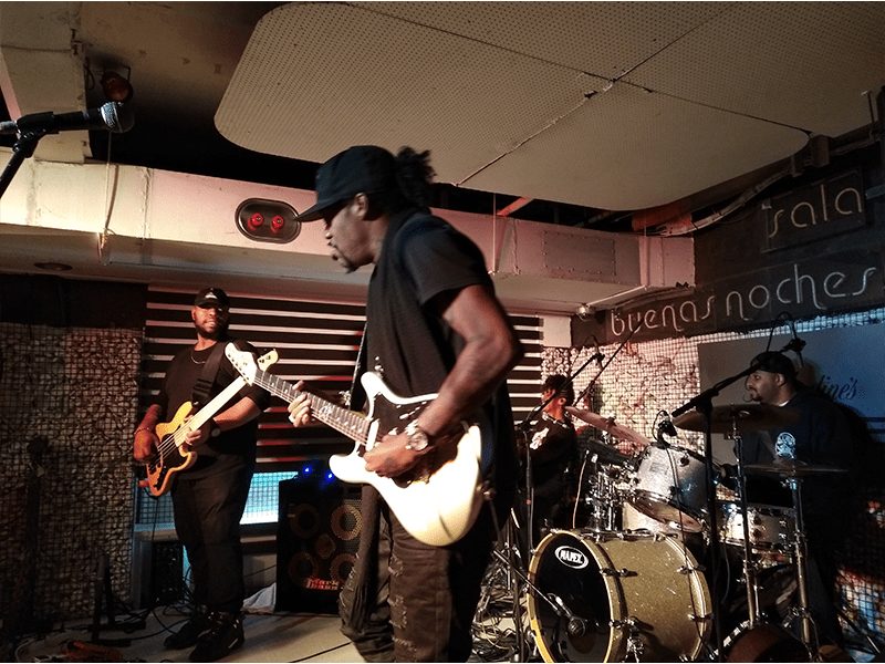 Eric-gales-rock-and-blog-2