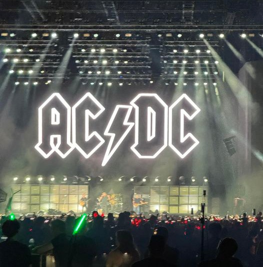 Acdc1 - rock and blog