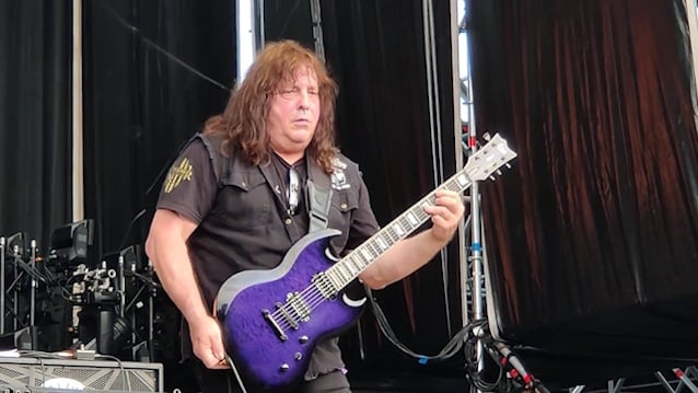 Ross The Boss destroza las regraciones de Manowar: «Suenan horribles»