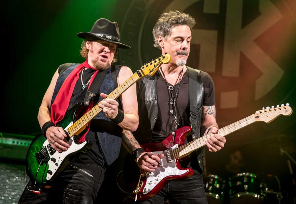 Smith/Kotzen arrancan en España su esperada gira europea con “Black Light / White Noise”