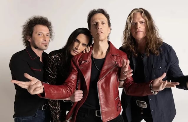 Extreme lanza el nuevo videoclip de ‘Six’ y rinde homenaje a sus fans
