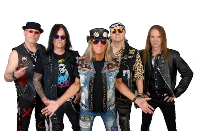 HELIX lanza videoclip de «Stuck In The ’80s» y anuncia «Scrap Metal»