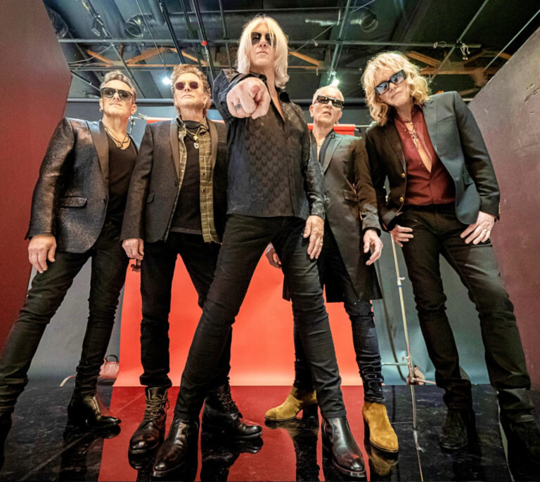 Def Leppard presenta su nuevo tema ‘Rejoice’