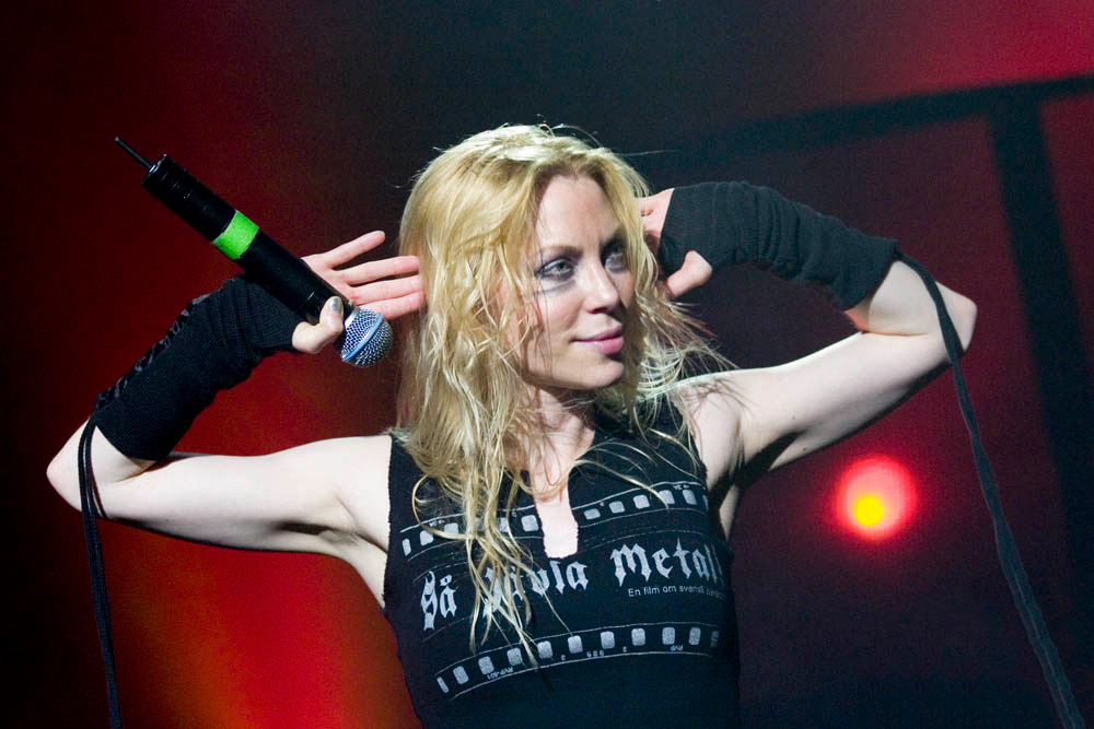 Angela Gossow podría estar de vuelta a Arch Enemy