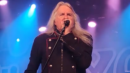 Saxon anuncia nuevo disco y single para 2026