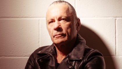 Bruce Dickinson y el arte de mantener una voz legendaria