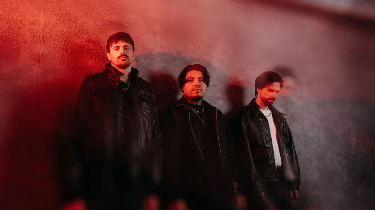 SAVE US Debutan con 'Death To Something'