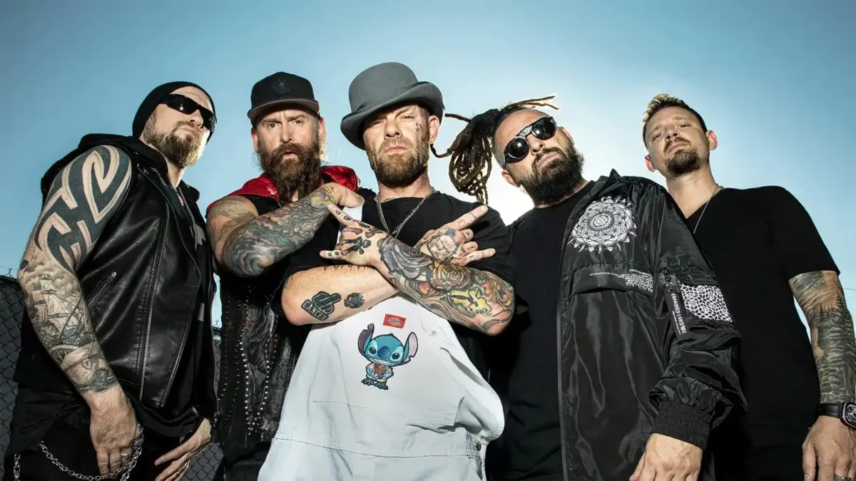 Nuevos éxitos dorados para Five Finger Death Punch