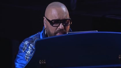 Desmond Child reinterpreta 'I Was Made For Lovin' You'