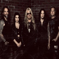 Sinner y Ronnie Romero Deslumbran con 'Leave It All Behind'