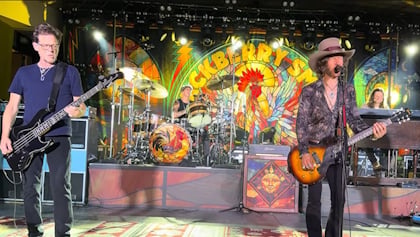 Jason Newsted se une a Blackberry Smoke en un homenaje a Thin Lizzy
