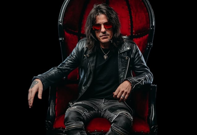 Rachel Bolan y su Primer Álbum en Solitario: Una Aventura Punk