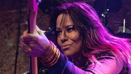 Despedida a Jennifer Finch, un Icono de L7