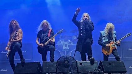 Saxon resucita su icónico Águila en la nueva gira