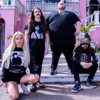 Brat revela su nuevo sencillo 'Trophy Hunting'