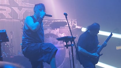 FEAR FACTORY: Debut en directo de 'Roboticist' en Polonia