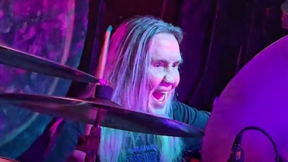 Nicko McBrain da inicio al mini-tour de TITANIUM TART