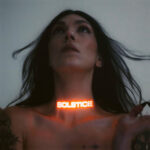 Portada de Solstice de A.A. Williams