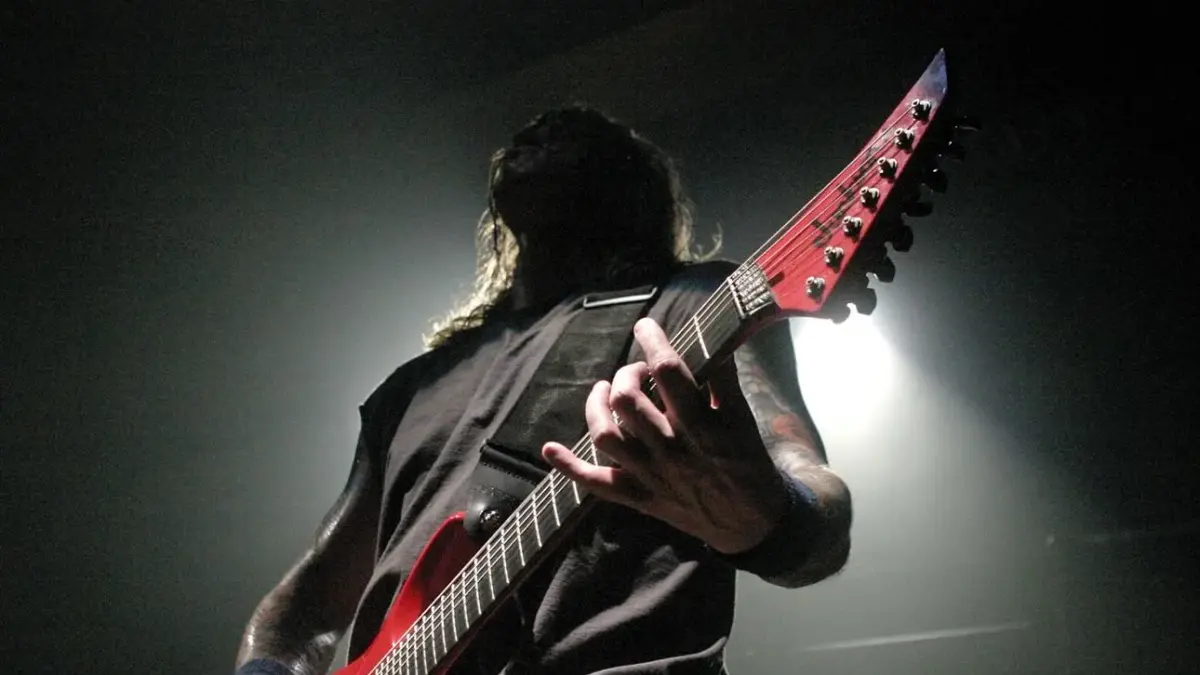 Raymond Herrera regresa con Angst Fabrik