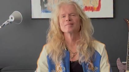 Adrian Vandenberg: Regresa a la Escena Tras Superar Infección