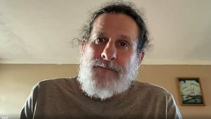 Paul Mazurkiewicz habla sobre el reto de seguir de gira con Cannibal Corpse
