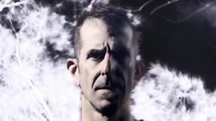 Randy Blythe Expande sus Horizontes con Lamb of God